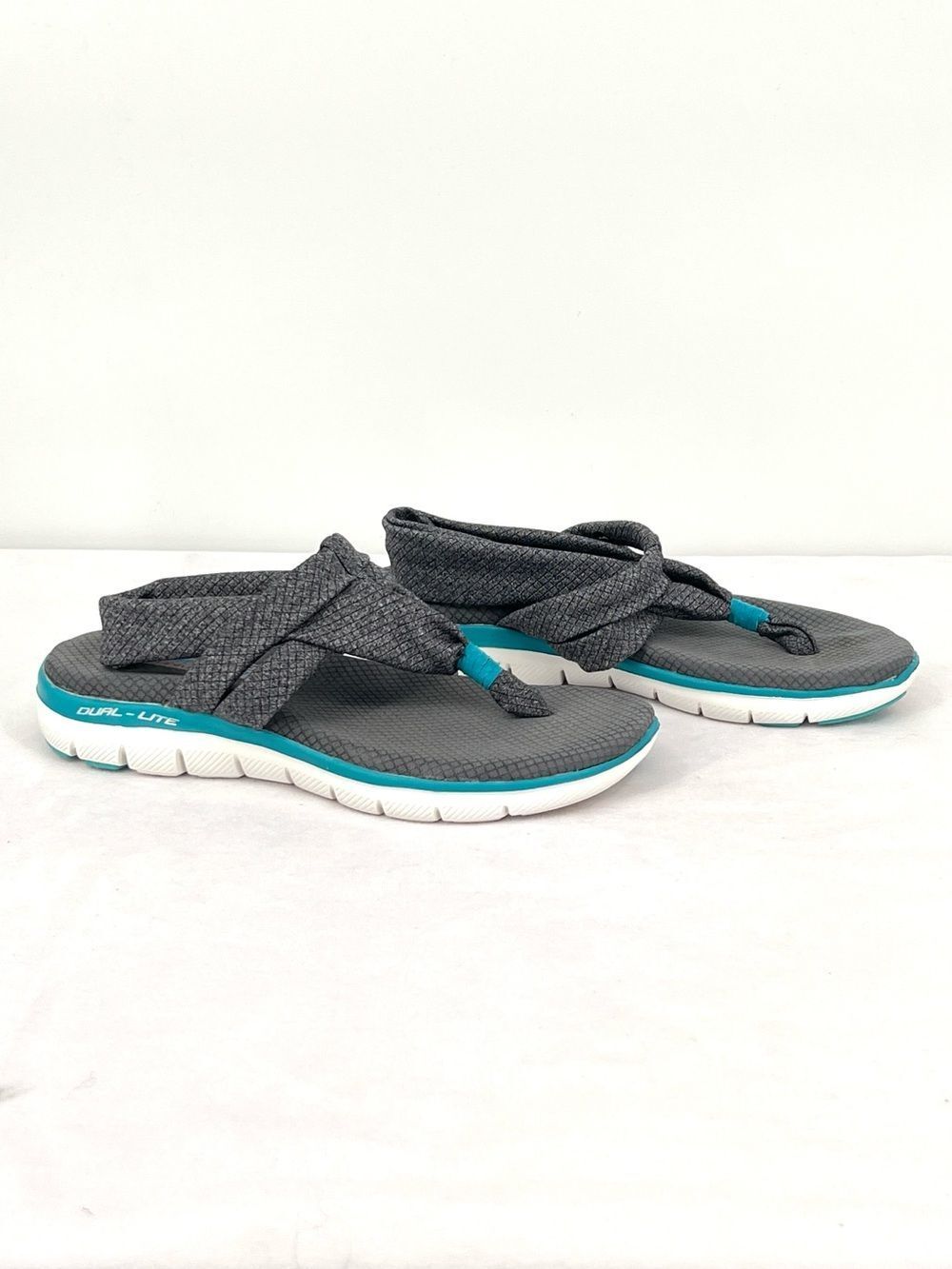 Skechers Cali Meditation Studio Gray Teal Slingback Toe Post Sandals Women’s 8
